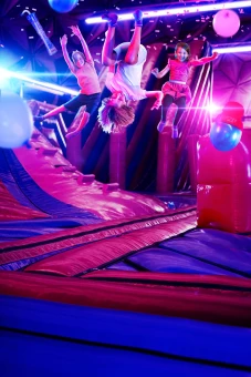 Waarom een luchtkussenpark leuker is dan een trampolinepark