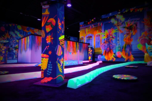 Waarom is Glowgolf een leuk uitje met vrienden?